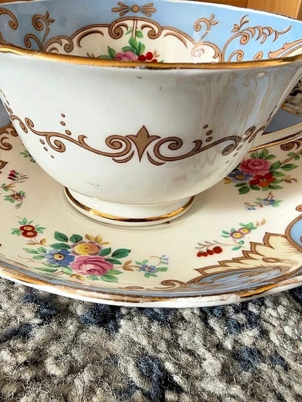 Tuscan Vintage Royal Tuscan Blue Flower Bouquet Floral Blue & White Teacup Set